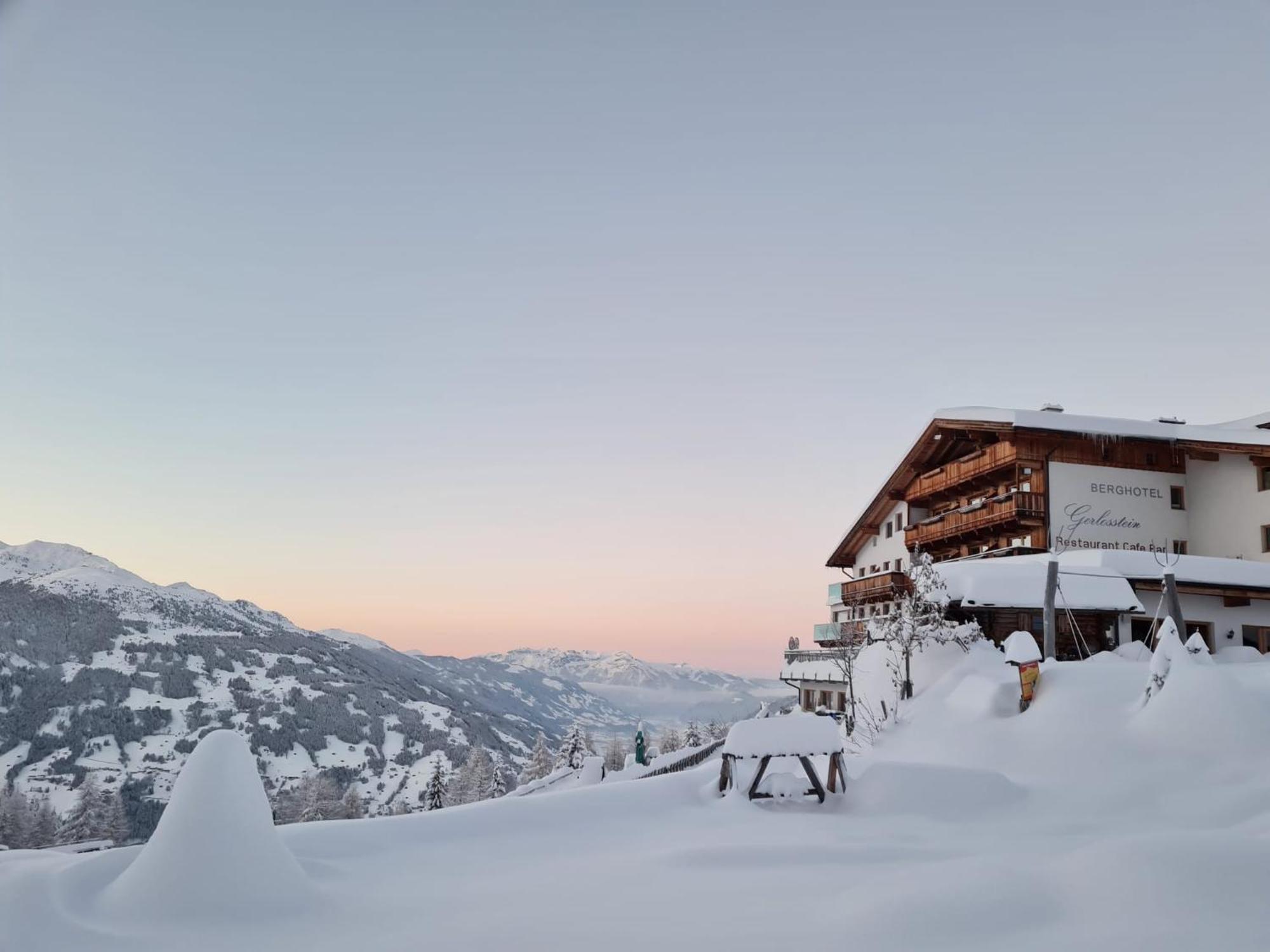 Berghotel Gerlosstein ハインツェンベルク エクステリア 写真